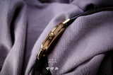 3000.2.M black dial GUCCI