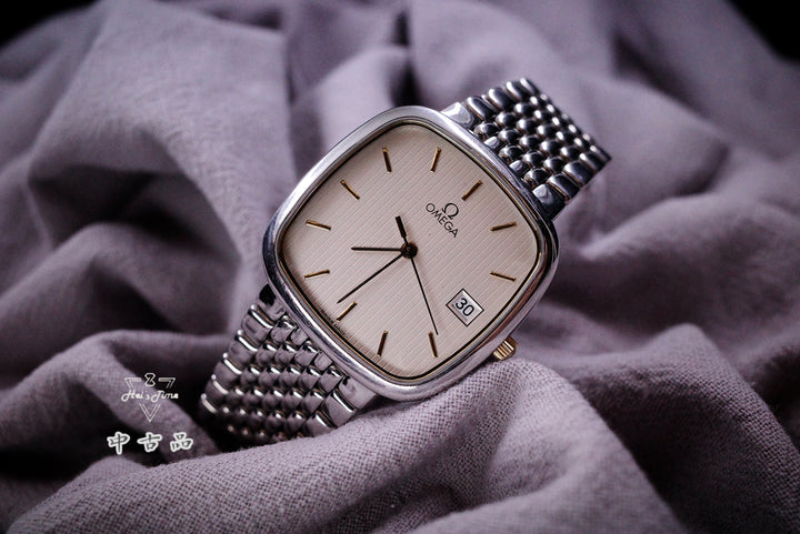 Omega De Ville square 30mm